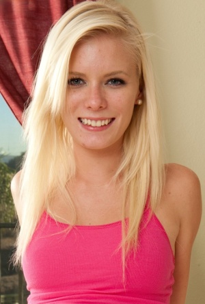 Sexy Skinny Blonde Amateur Wife - Skinny Blonde at Teacher Pics.com
